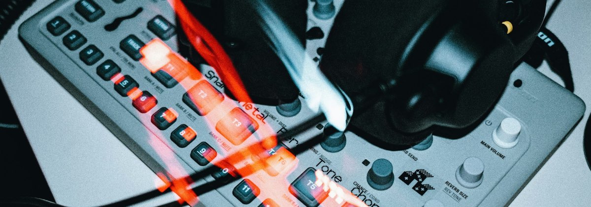Audio software with a pan control that moves the sound from left to right