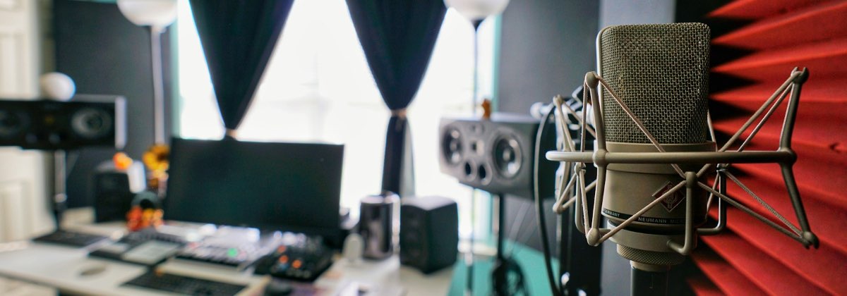 Live streaming setup with a microphone